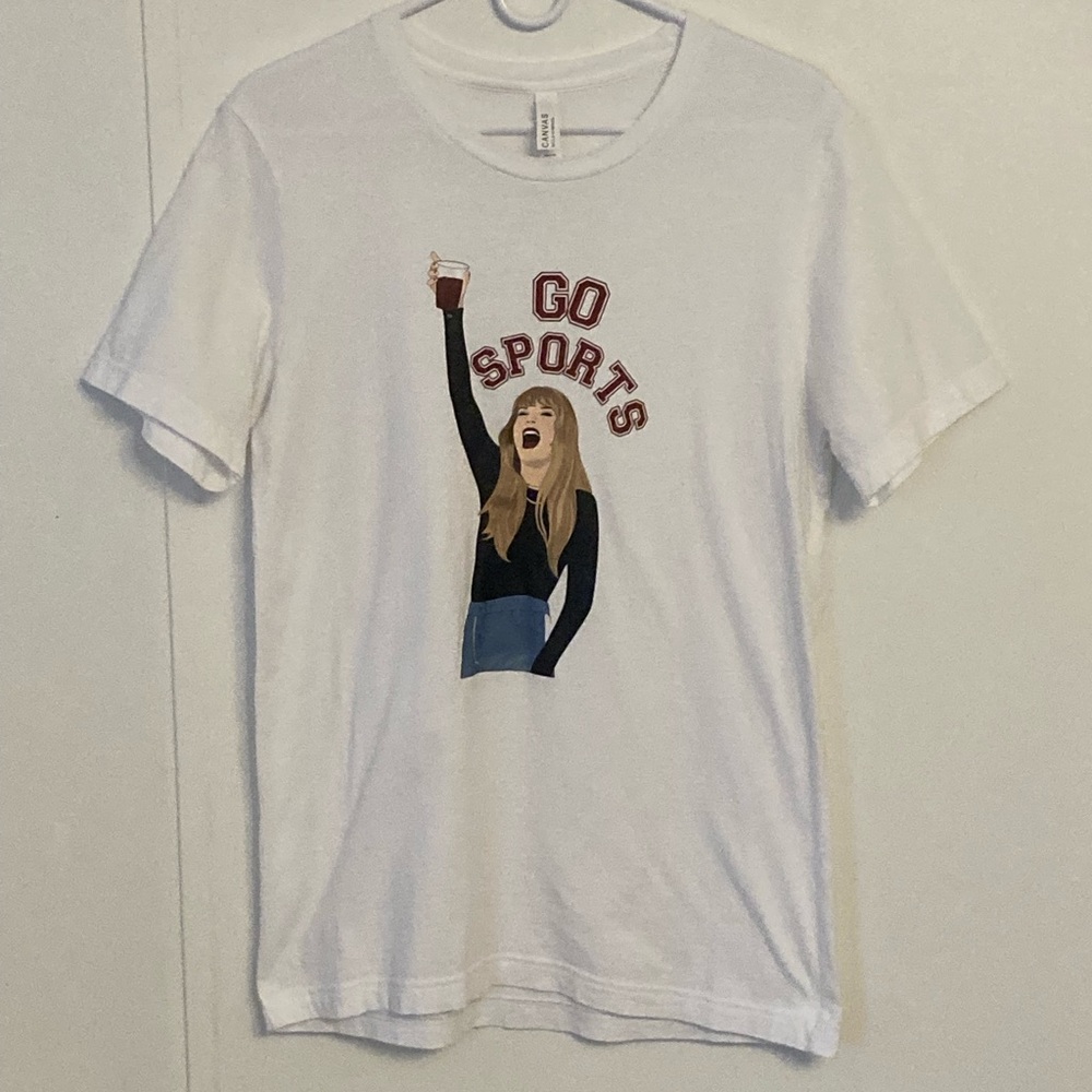 Bella Canvas Go Sports Graphic Tee - White and Black Swift- T  Inspired Size M